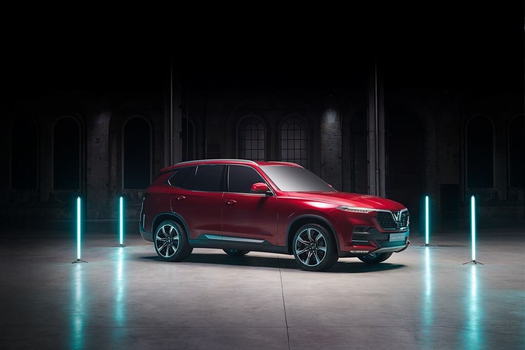 VinFast SUV Front 34 left 2